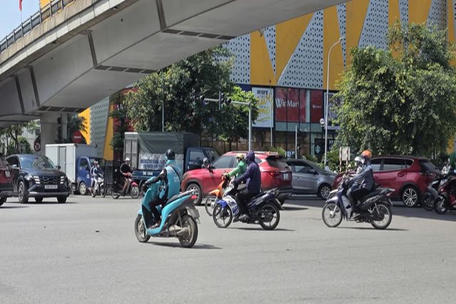 Miền Bắc duy trì nắng nóng trước khi chuyển mưa lạnh